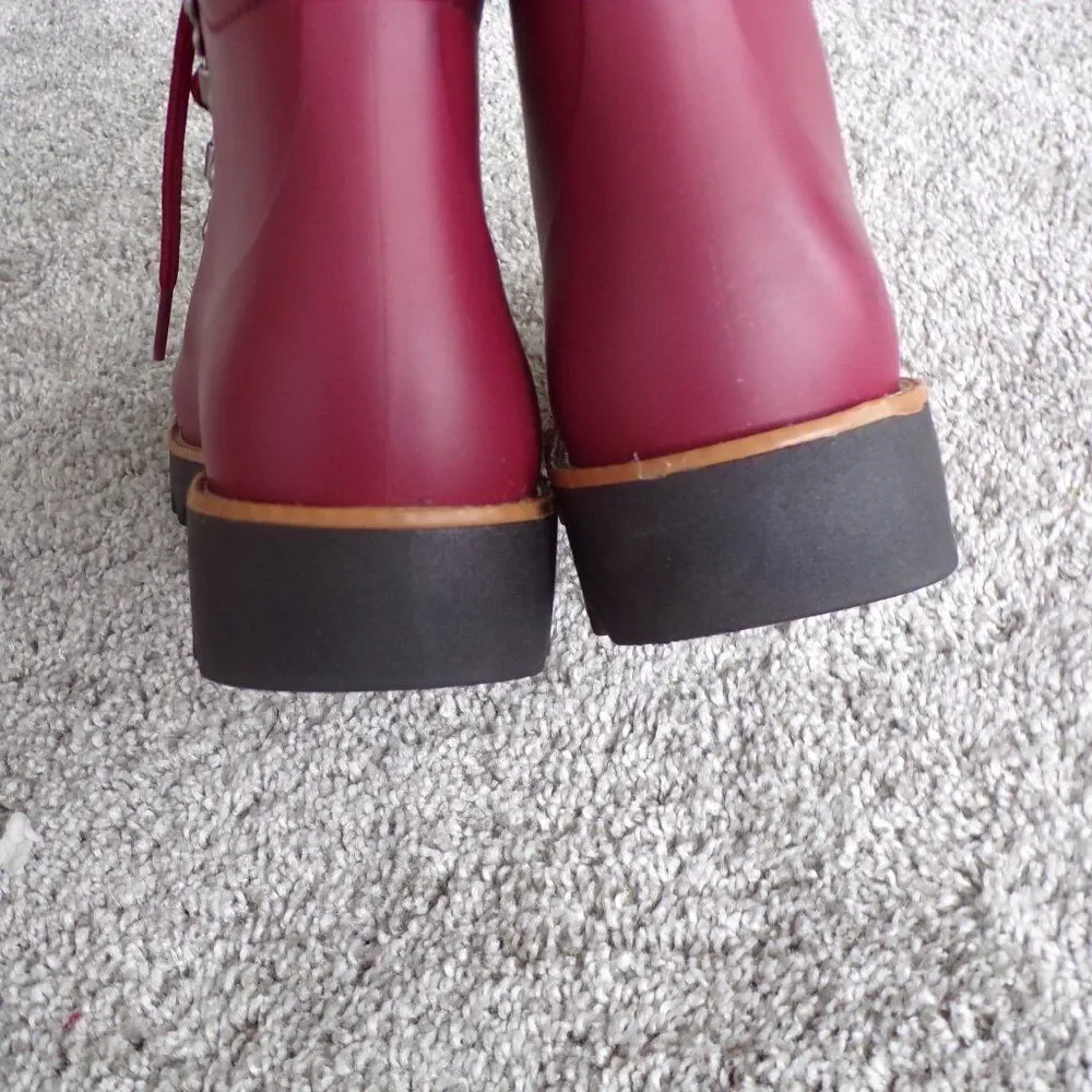 Bernardo Red boho Rain Winter boots 6